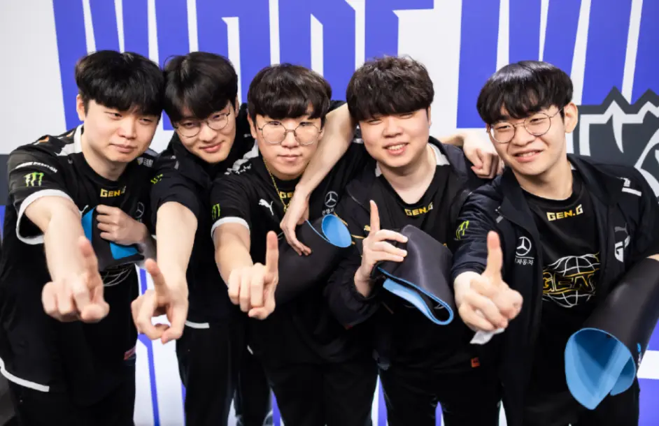 包含Doinb迎来七赛季高光表现，C9球迷沸腾！的词条